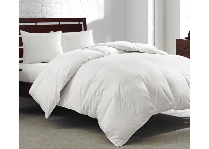 Royal Luxe White Goose Feather & Down 240-Thread Comforter