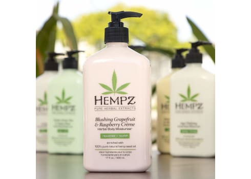 Hempz Blushing Grapefruit & Raspberry Creme Herbal Body Moisturizer Lotion (17-oz)