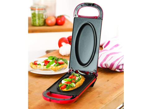 Dash Omelette Maker with Dual Non-Stick Plates 