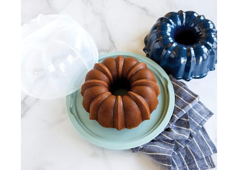 Nordic Ware Bundt Pan and Translucent Cake Keeper