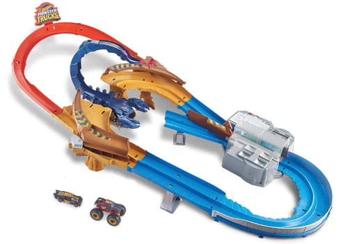 Hot Wheels Monster Trucks Scorpion Raceway Boosted Set 