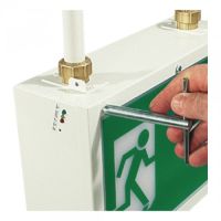 Anti-Vandalen-Notleuchte CUBE-LUX AVL (Pendelaufbau)