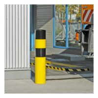 Rammschutz-Poller WACHTWERK X® XXL aus Stahl vor Einfahrt