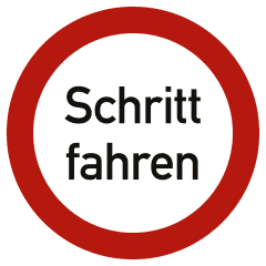 Schritt fahren