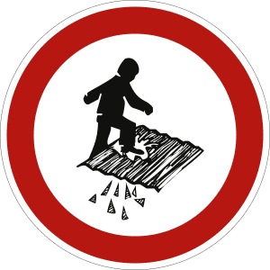 Betreten verboten, Durchsturzgefahr