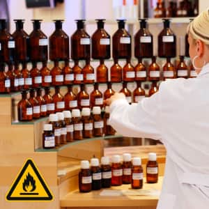 Warnschild Feuergefahr nach ISO 7010 im Labor