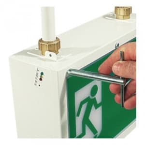 Anti-Vandalen-Notleuchte CUBE-LUX AVL (Pendelaufbau)