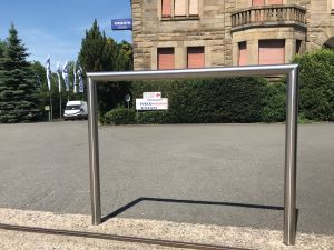 Anlehnbügel CLASSIC PLUS aus Edelstahl, zum Einbetonieren, Ø 48 mm