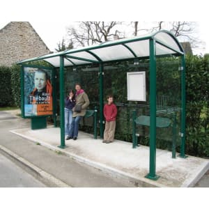 Wartehalle ProCity mit CLP-Vitrine
