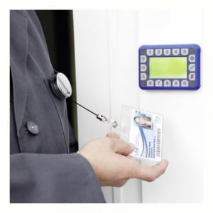 Ausweishalter JOJO chrome mit Metallclip, Durable