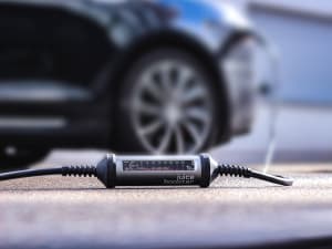 JUICE BOOSTER 2 Tesla Model 3 Set (Schuko)