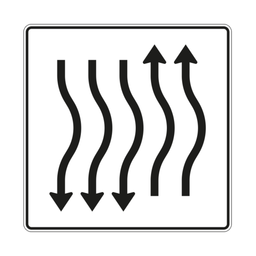 Verschwenkungstafel mit Gegenverkehr, kurze Verschwenkung 2-streifig nach rechts, 3-streifig Gegenverkehr - Verkehrszeichen VZ 514-27