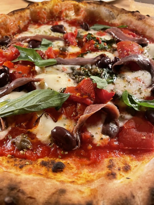 Pizza mediterranea