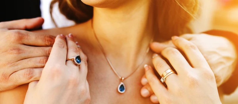 What Are the Benefits of Wearing Blue Topaz?