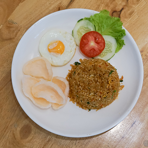 NASI GORENG TELUR logo