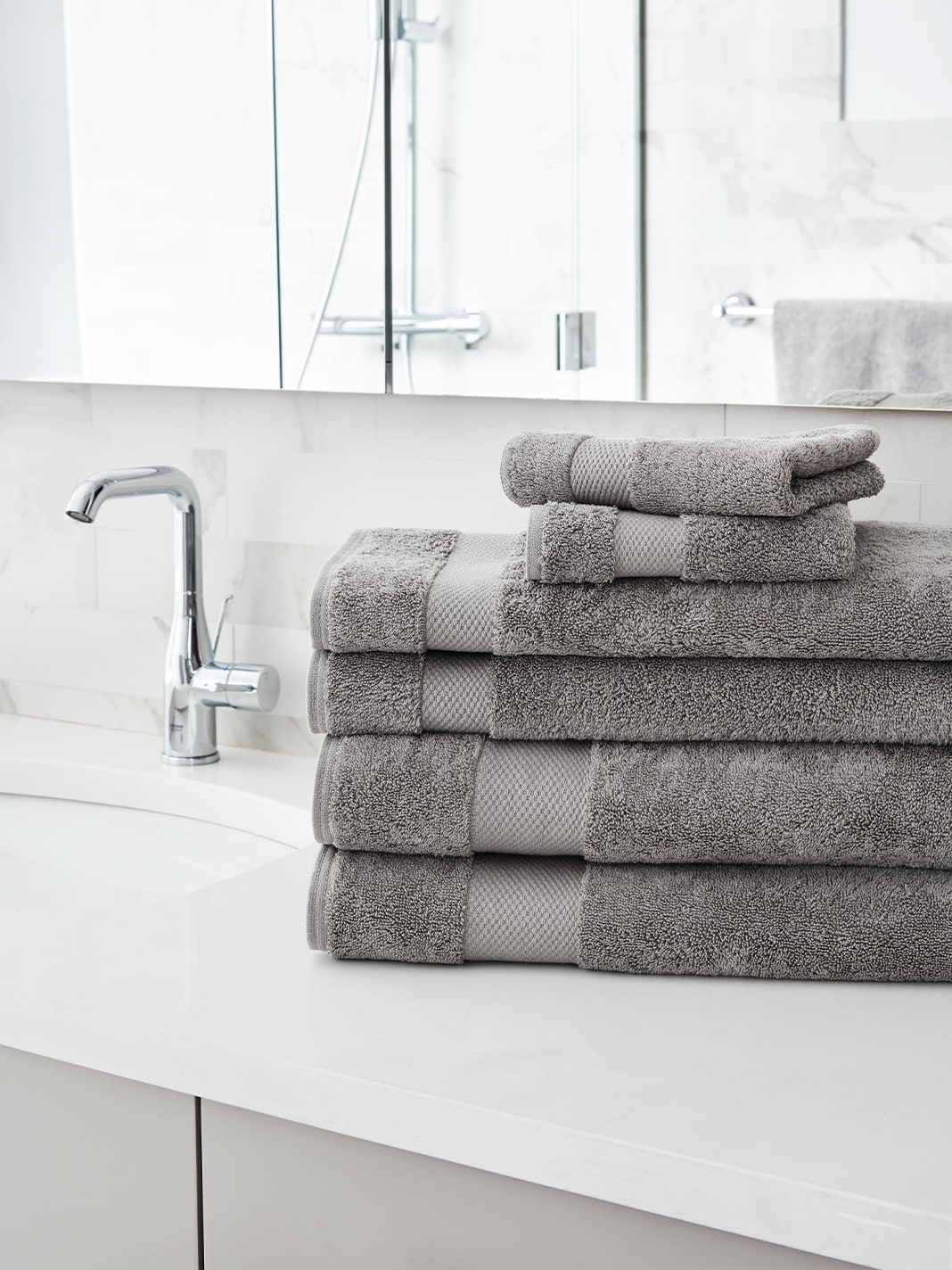 Plush Bath Towel Set