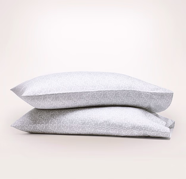 Signature Cotton Bloom Pillowcase Set in Shore