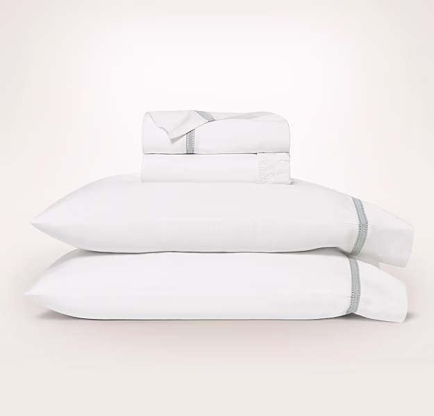 Signature Eyelet Sheet Set in White/Shore