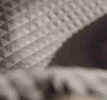 video background image - Reserve quilts on bed