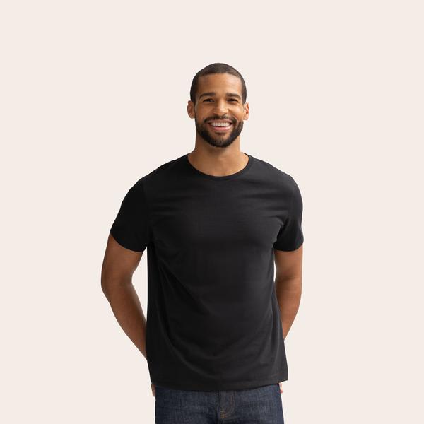 black crew neck t shirt mens