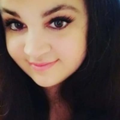 Amanda Riley's Instagram, Twitter & Facebook on IDCrawl