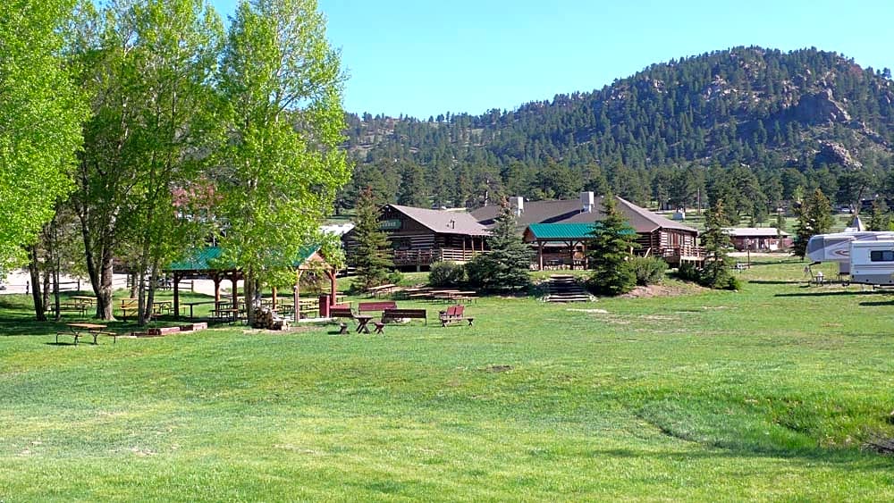 Elk Meadows Lodge & RV Resort in Estes Park, CO No Booking Fees