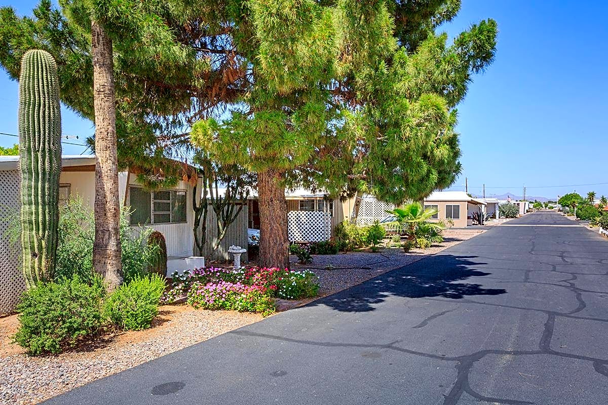 Primrose Estates RV and Mobile Home Park in Mesa, AZ No Booking Fees