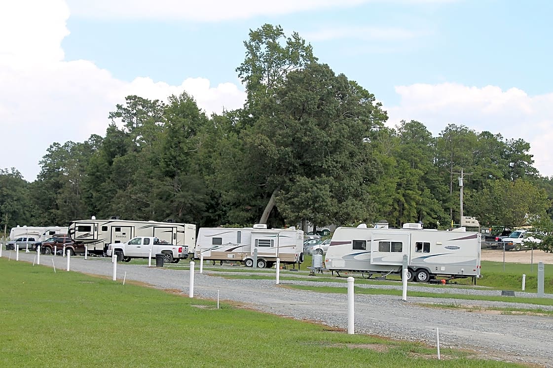 Tucker Lake RV Campground in Benson, NC | No Booking Fees