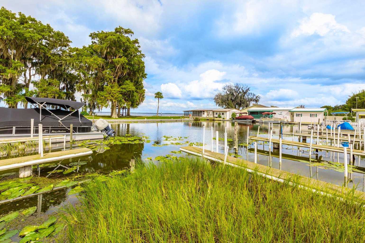 Lake Point RV Park (Age Restricted 55+) in Tavares, FL