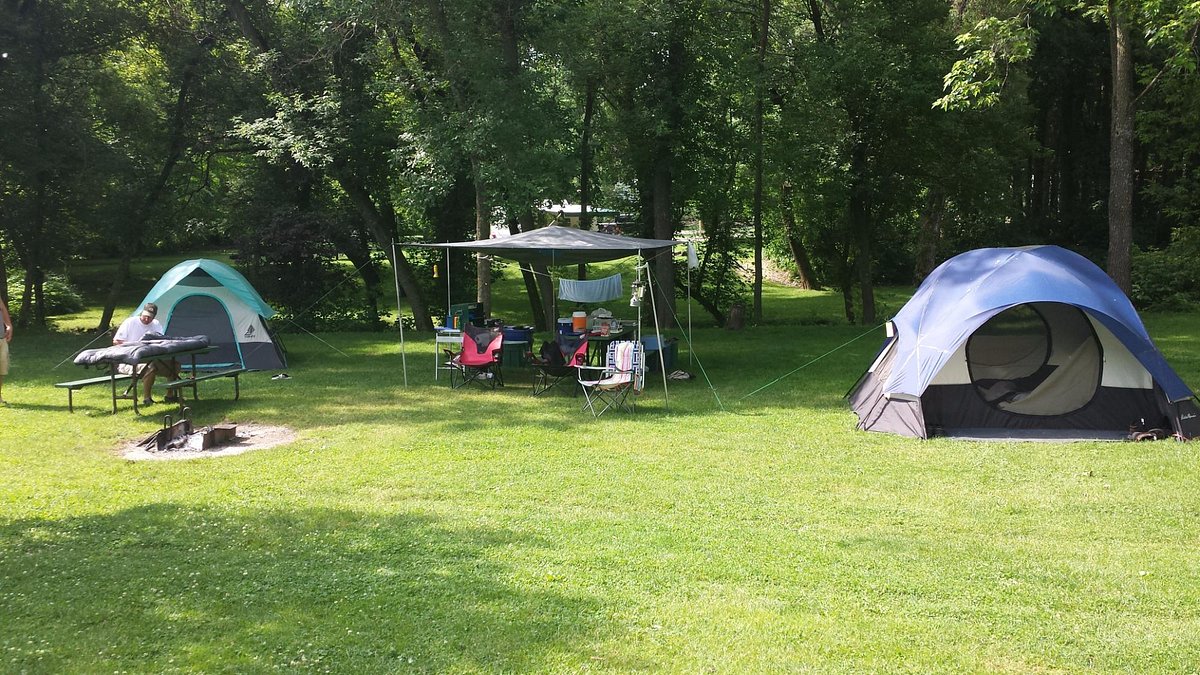 Escape to Iowa's Pulpit Rock: A Campground That'll Rock Your World