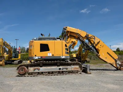 Used 2016 Liebherr R950T Excavator