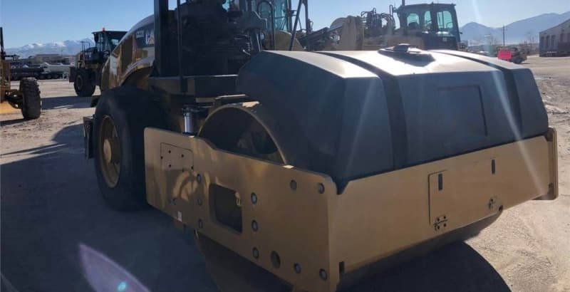 Used 2019 Caterpillar CCS9 Compactor for sale.