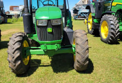 2022 John Deere 5100E