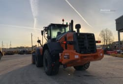 2022 HITACHI ZW220-7