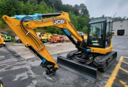2023 JCB 85Z-2