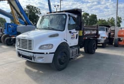 2015 Freightliner M2106