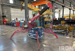 2014 UNIC Spydercrane URW094CP2U