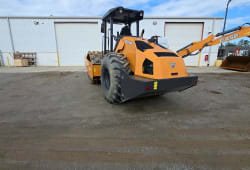 2024 Case SV211E (Smooth)