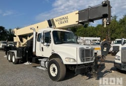 2005 Freightliner M2112