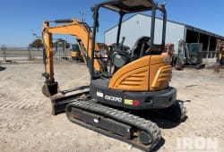 2022 Case CX37C