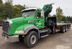 2017 Mack GU813