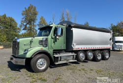 2011 Freightliner Coronado