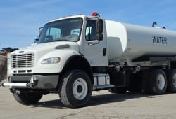 2016 Freightliner M2106
