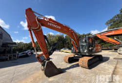 2020 Hitachi ZX200-6