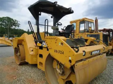 2014 Caterpillar CB64 for sale