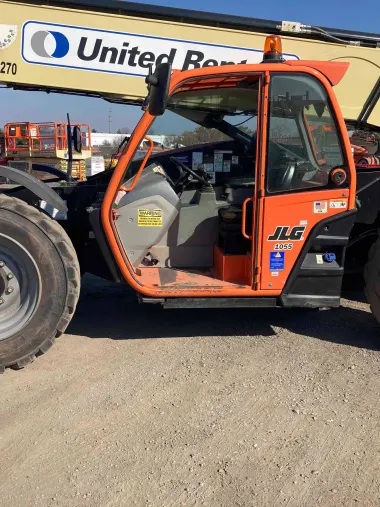 2015 JLG 1055 for sale