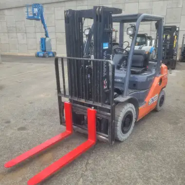 2016 Toyota 8FGU25-Warehouse for sale
