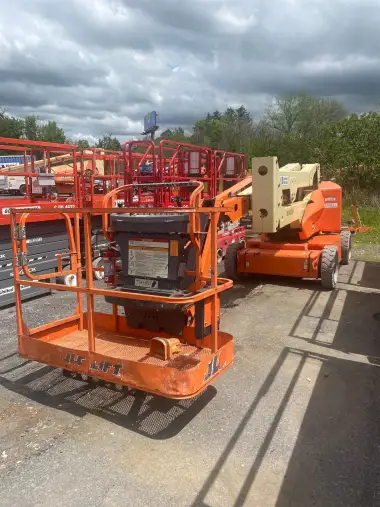 Used 2013 JLG E450AJ Articulating Boom Lift For Sale in Ridgefield Park, NJ