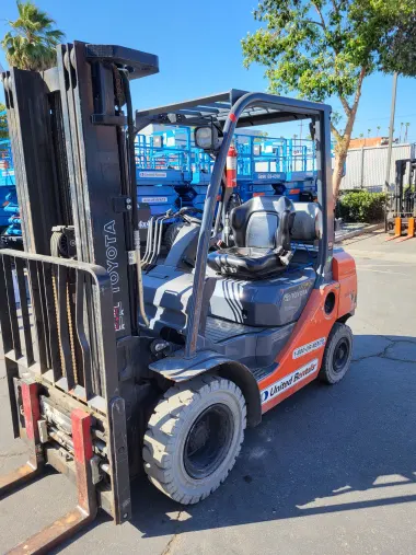 2017 Toyota 8FGU25-Warehouse for sale