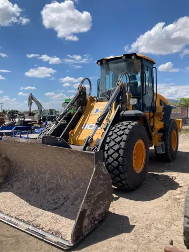 2017 JCB 427HT for sale